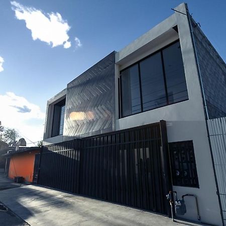 סיודאד חוארס Suites Gonzalez, Suite 3 מראה חיצוני תמונה