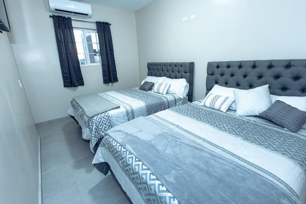 סיודאד חוארס Suites Gonzalez, Suite 3 מראה חיצוני תמונה